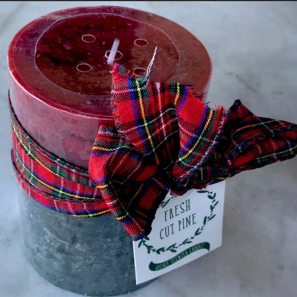 DW HOME FRESH CUT PINE PILLAR CANDLE RICHLY SCENT - Picture 2 of 3